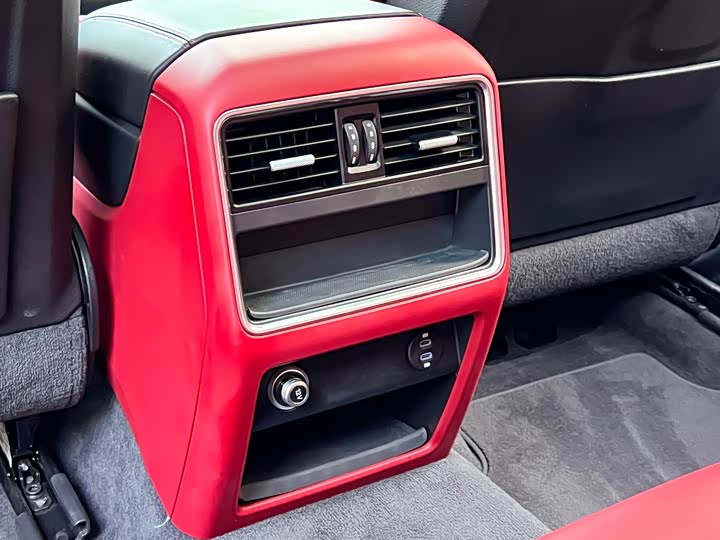 Фото 22 - Porsche Cayenne