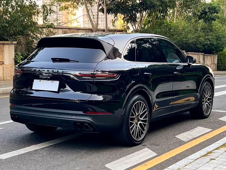 Фото 4 - Porsche Cayenne