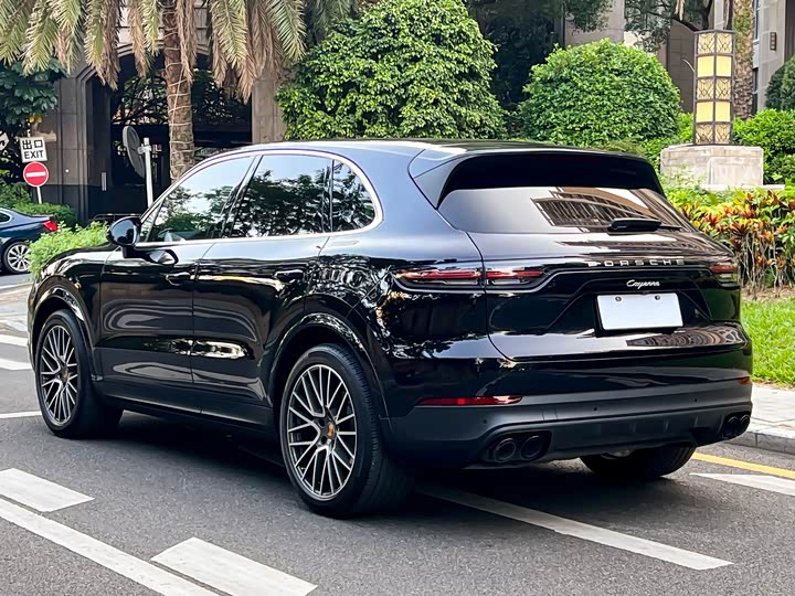 Фото 7 - Porsche Cayenne