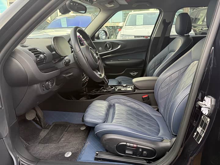 Фото 10 - Mini Clubman