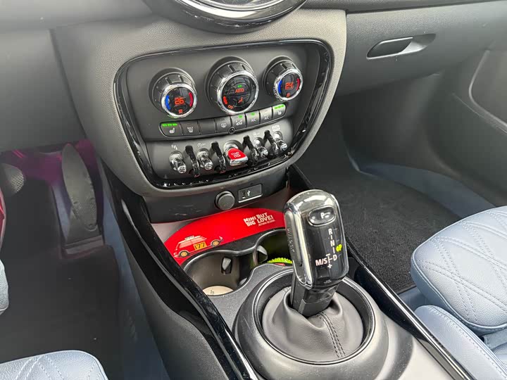 Фото 18 - Mini Clubman