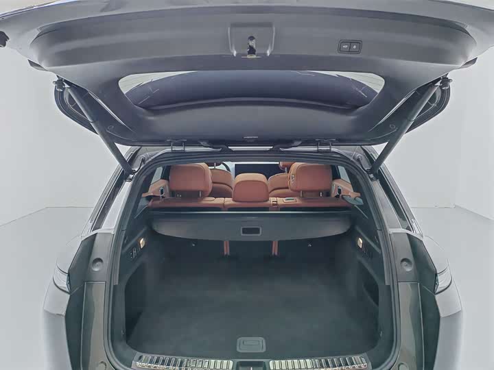 Фото 18 - LiXiang L7