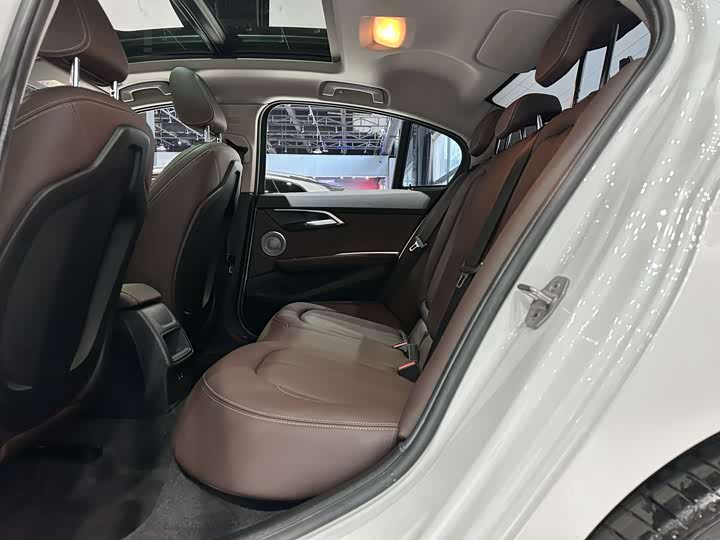 Фото 13 - BMW 1 Series