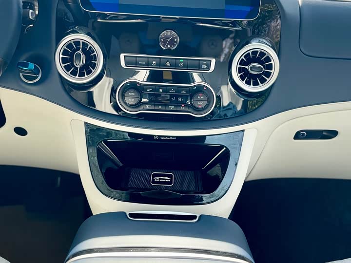 Фото 11 - Mercedes-Benz Vito