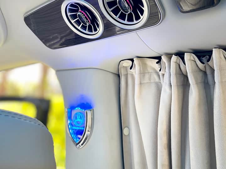 Фото 16 - Mercedes-Benz Vito