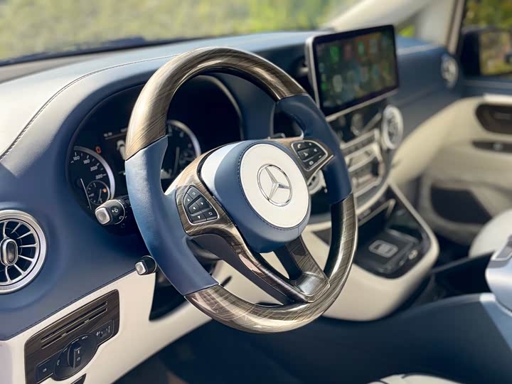 Фото 39 - Mercedes-Benz Vito