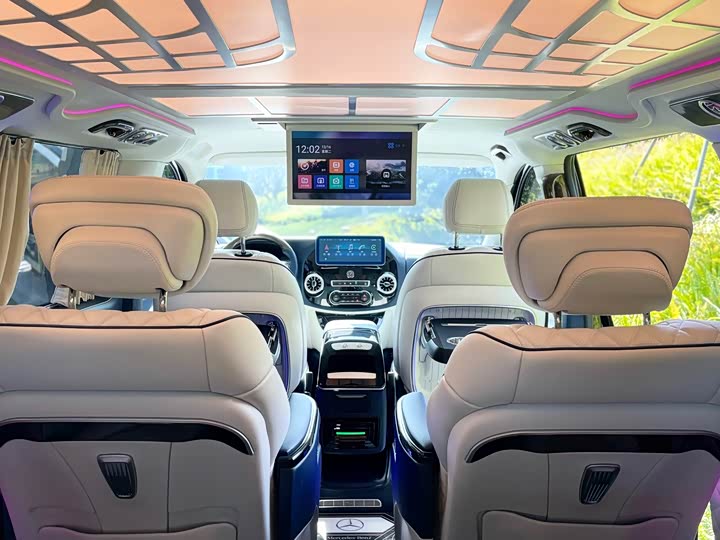 Фото 48 - Mercedes-Benz Vito