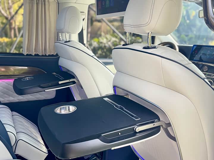 Фото 56 - Mercedes-Benz Vito