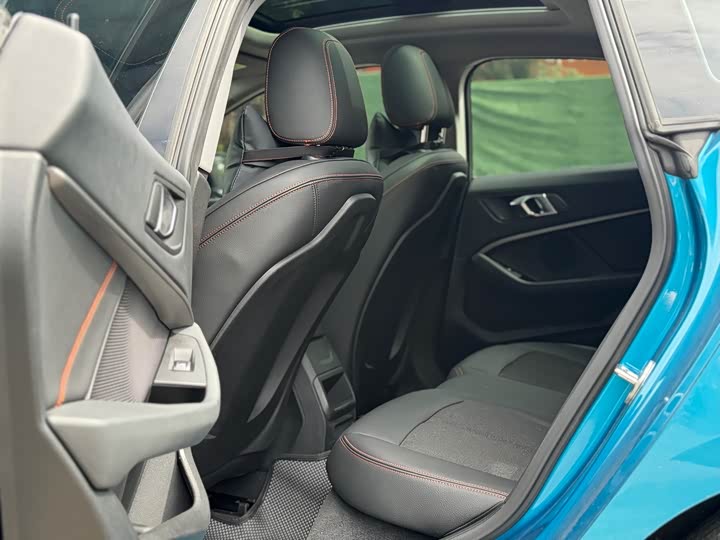 Фото 6 - BMW 2 Series