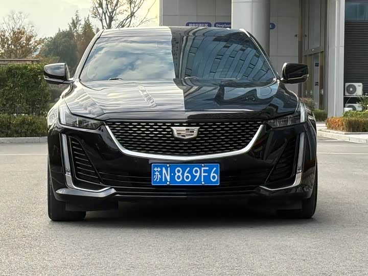 Фото 2 - Cadillac CT5