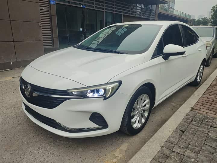 Фото 1 - Buick Verano