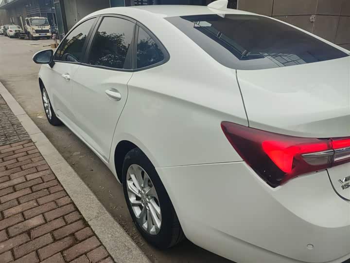 Фото 5 - Buick Verano