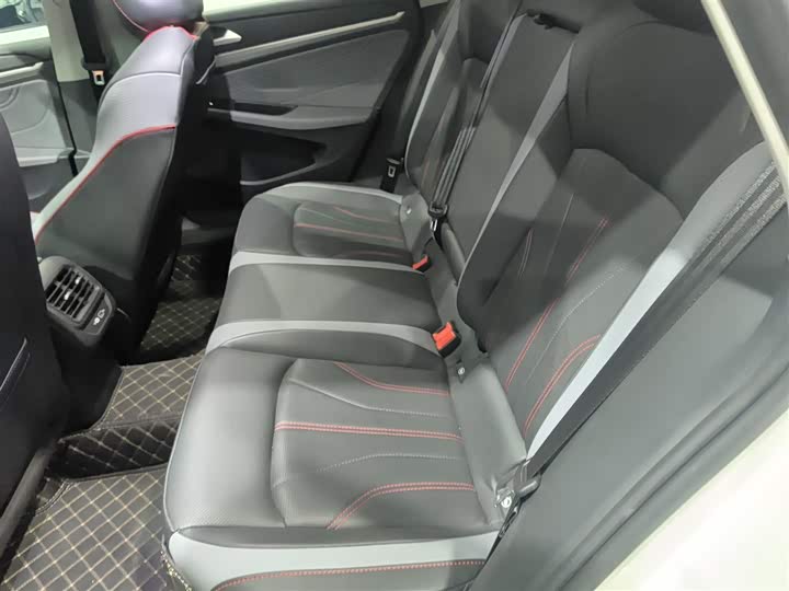 Фото 17 - Volkswagen Lamando L