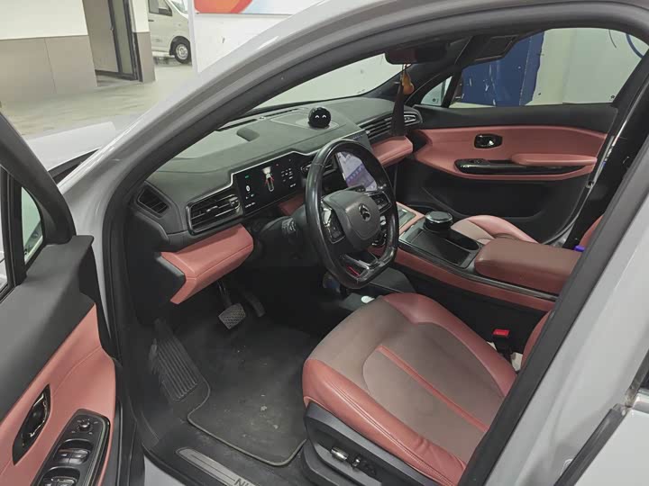 Фото 5 - Nio EC6