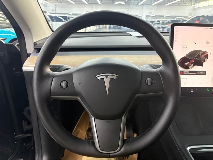 Фото 5 - Tesla Model Y