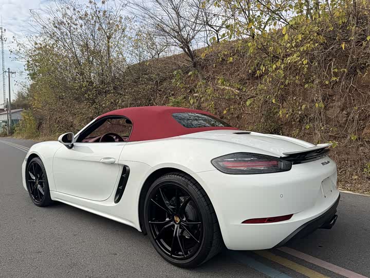 Фото 4 - Porsche 718