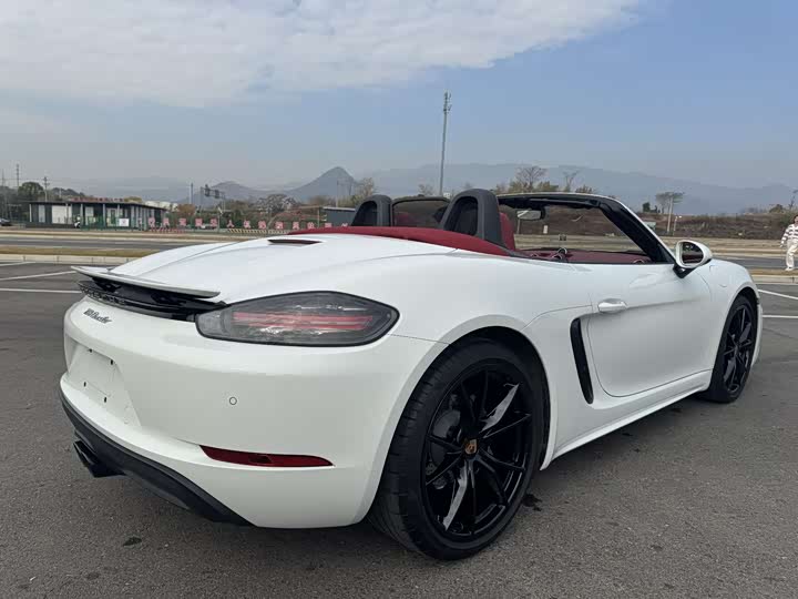 Фото 8 - Porsche 718