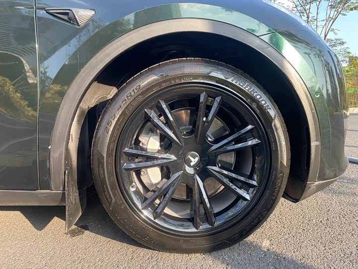 Фото 32 - Tesla Model Y