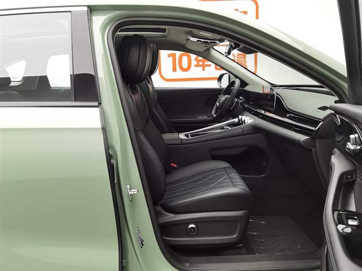 Фото 23 - Exeed RX