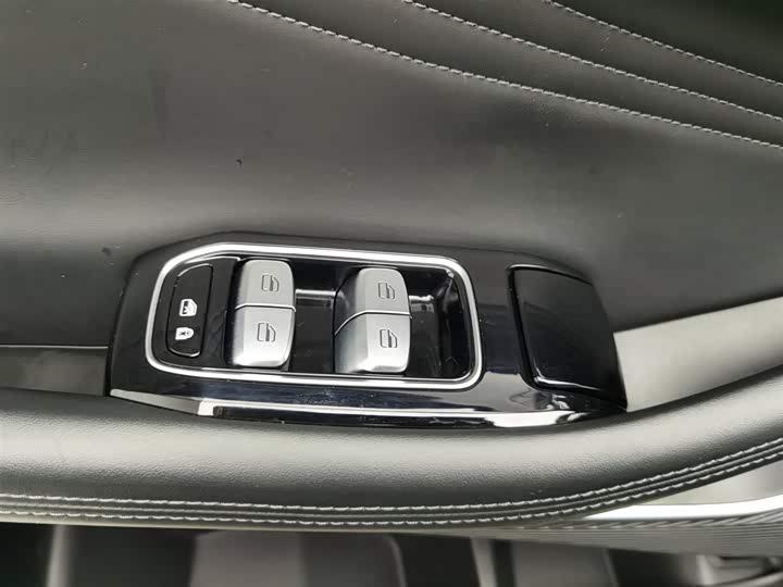 Фото 9 - Exeed RX