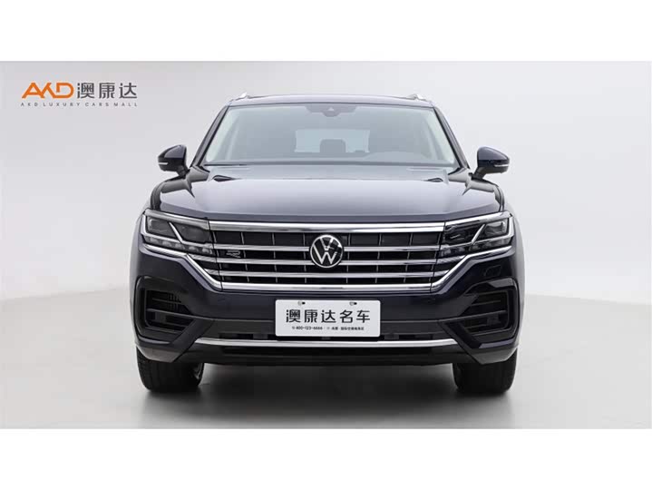 Фото 2 - Volkswagen Touareg
