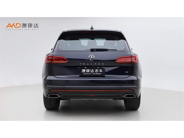 Фото 4 - Volkswagen Touareg