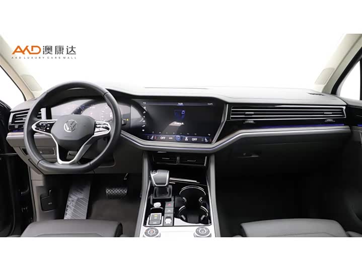 Фото 5 - Volkswagen Touareg