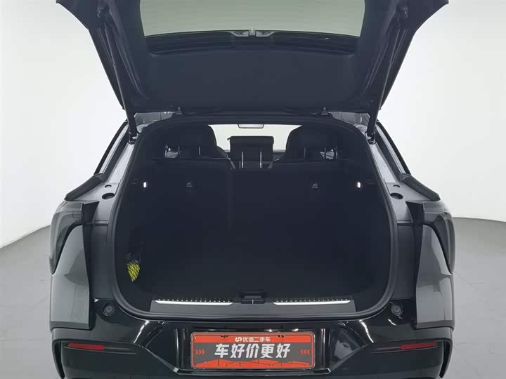 Фото 16 - HiPhi Y