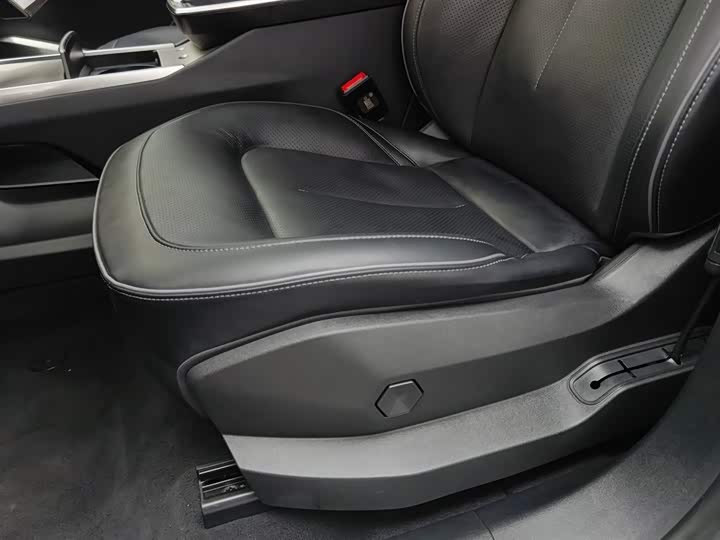 Фото 20 - HiPhi Y