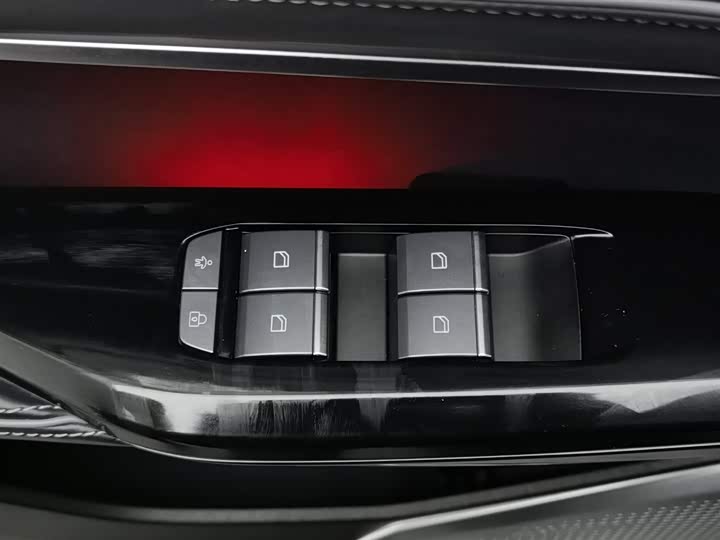 Фото 9 - HiPhi Y