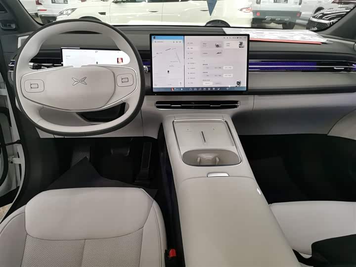 Фото 10 - XPeng G6