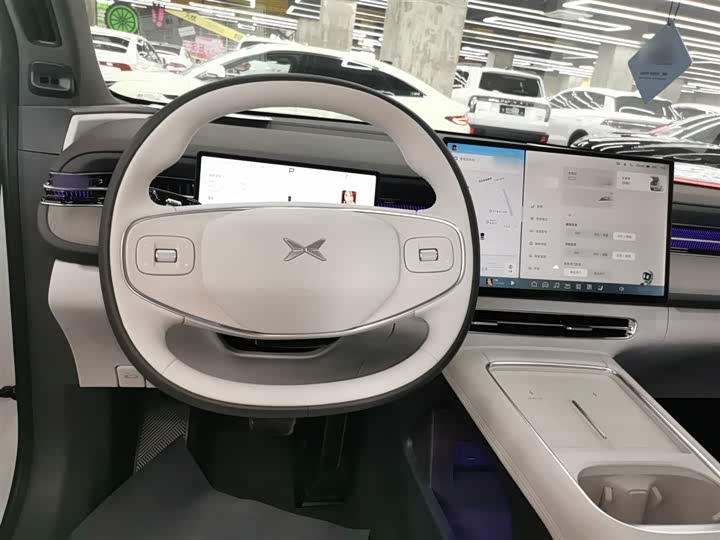 Фото 11 - XPeng G6