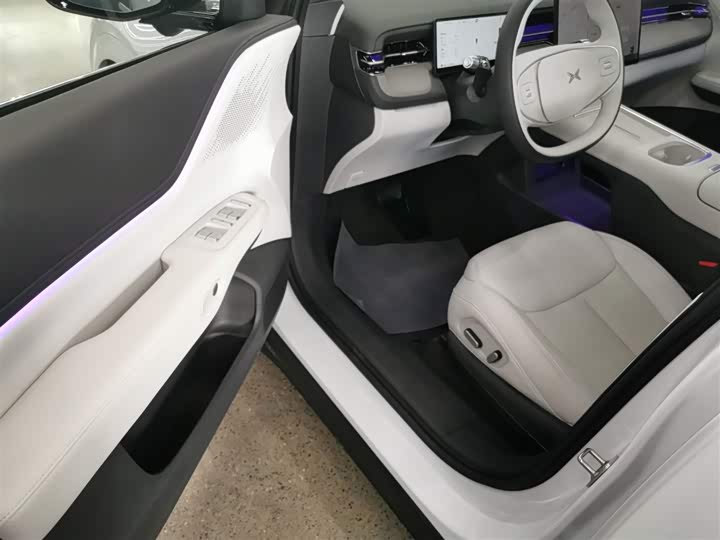 Фото 16 - XPeng G6