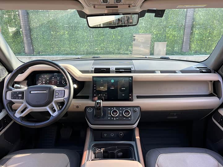 Фото 16 - Land Rover Defender