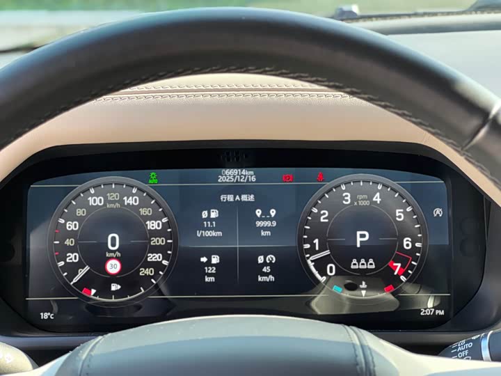 Фото 18 - Land Rover Defender