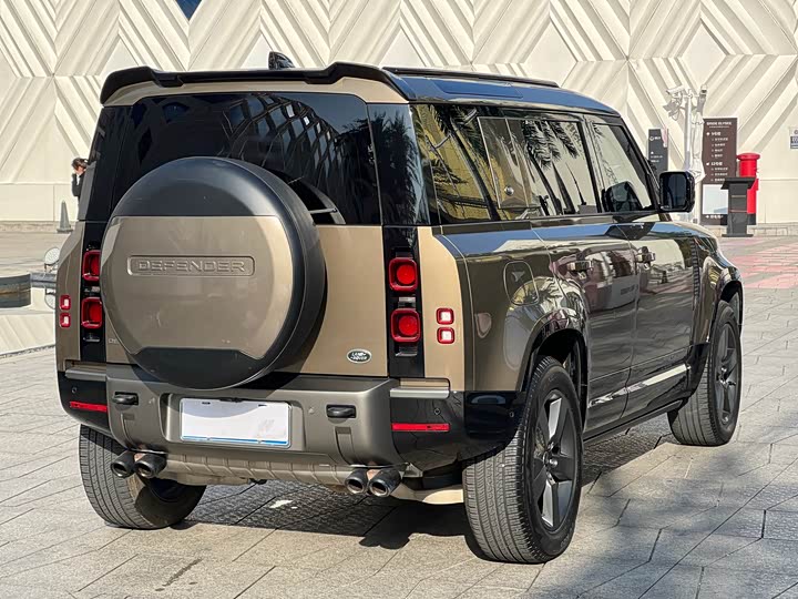 Фото 6 - Land Rover Defender