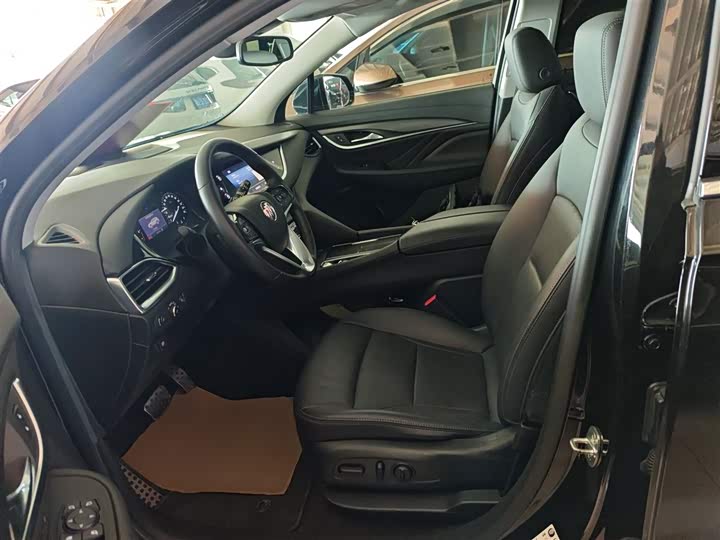 Фото 15 - Buick Enclave