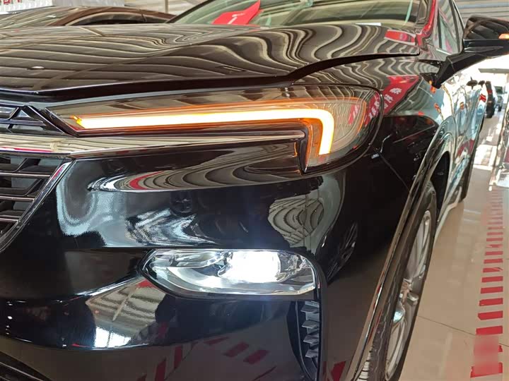 Фото 23 - Buick Enclave