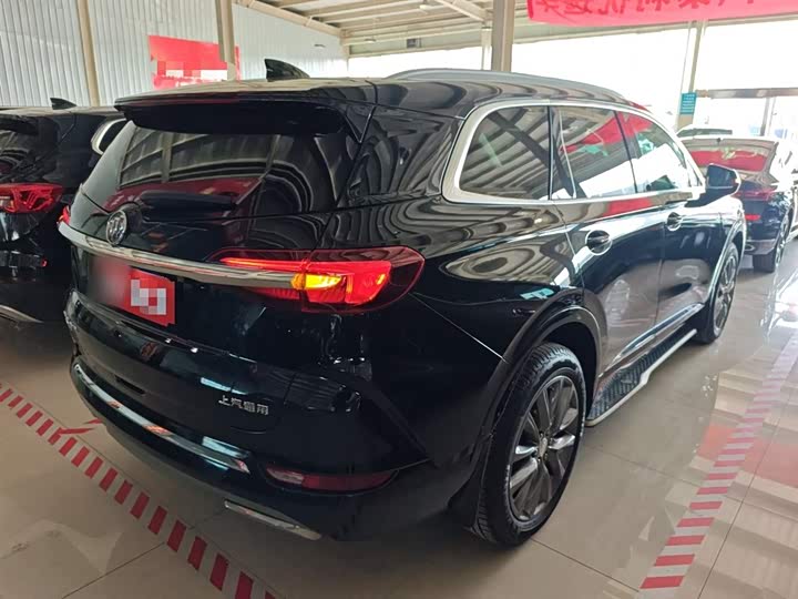 Фото 7 - Buick Enclave