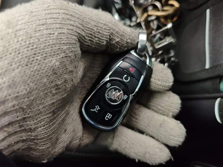 Фото 9 - Buick Enclave