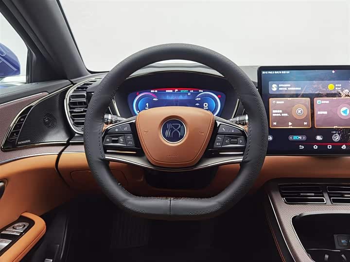 Фото 11 - BYD Han