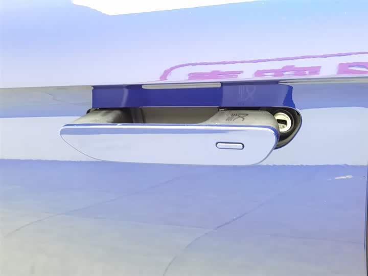 Фото 18 - BYD Han