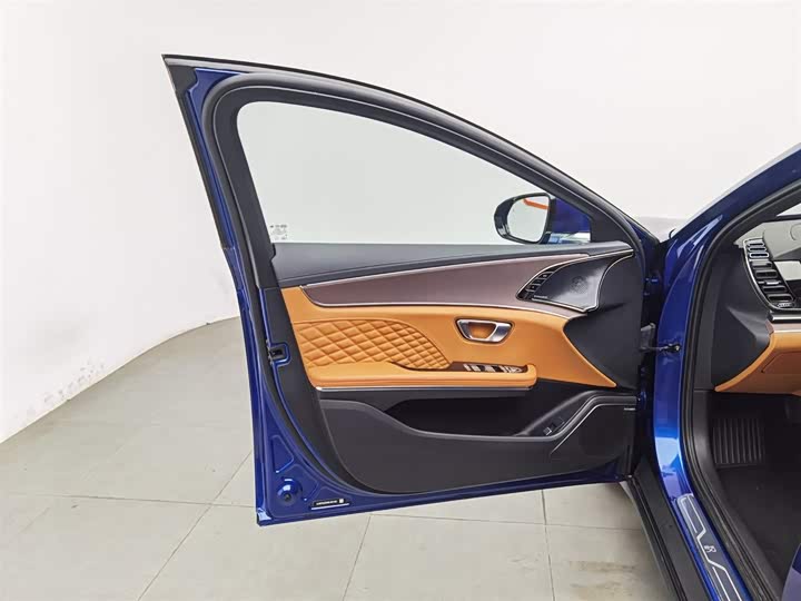 Фото 8 - BYD Han