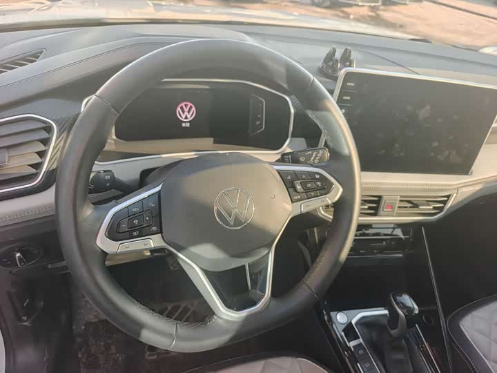 Фото 8 - Volkswagen Tayron