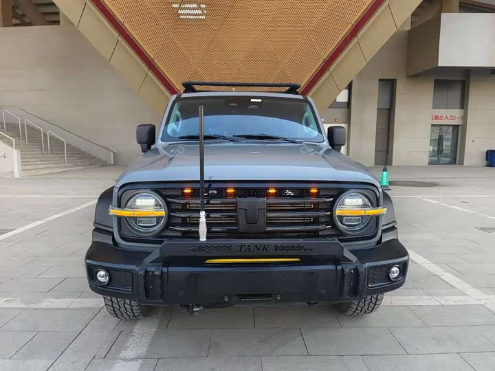 Фото 2 - Tank 300