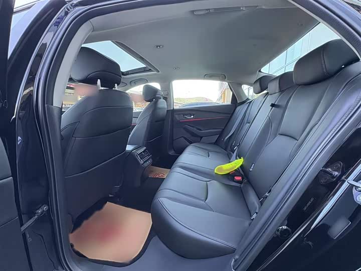 Фото 10 - Honda Accord