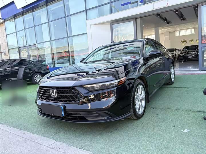 Фото 2 - Honda Accord