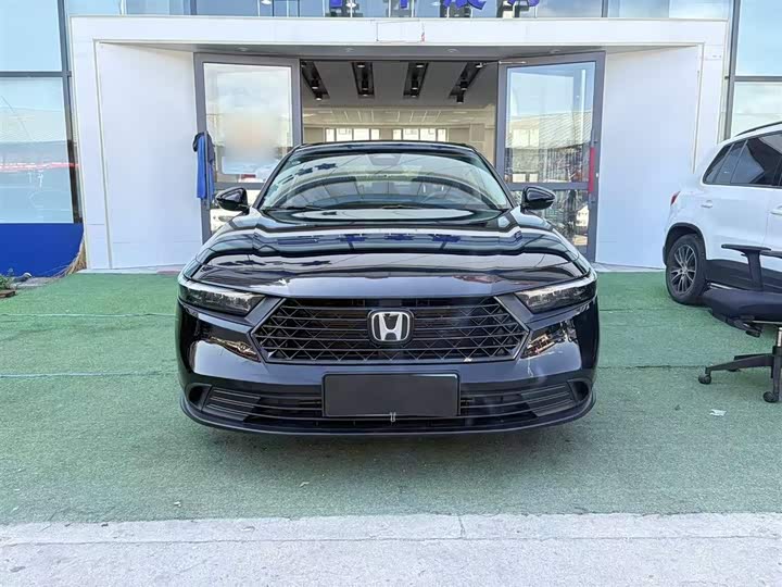 Фото 3 - Honda Accord