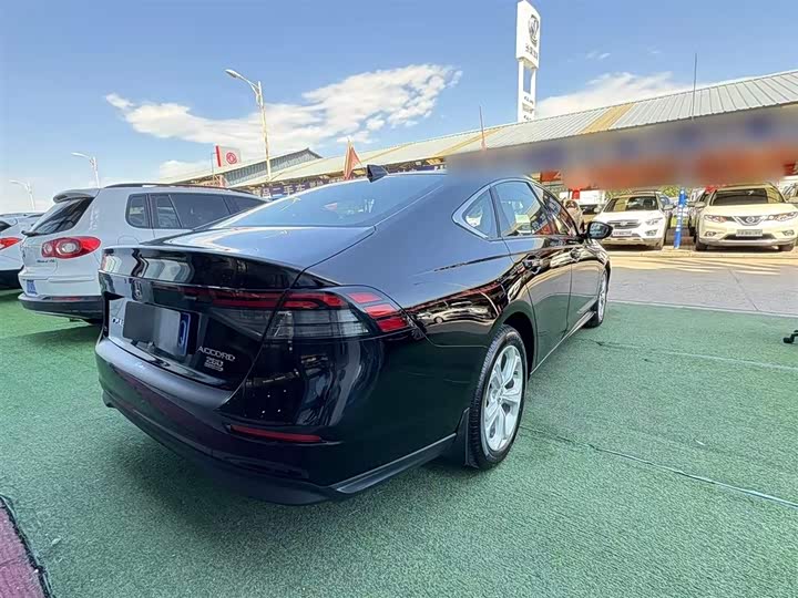 Фото 7 - Honda Accord