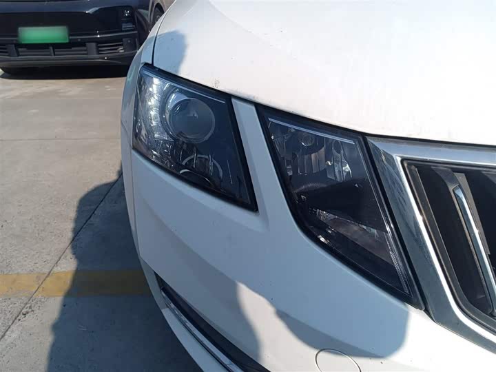 Фото 30 - Skoda Octavia Pro